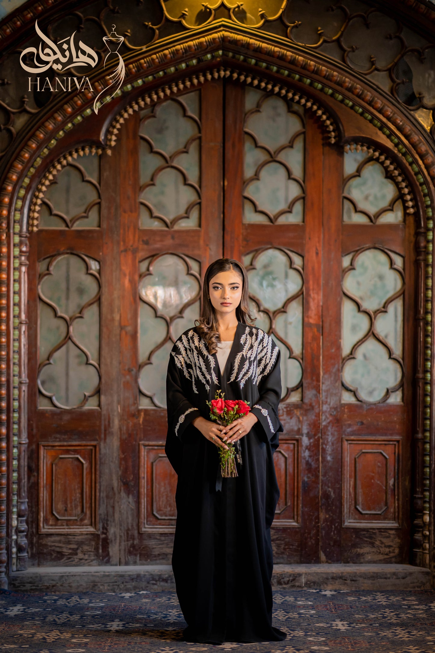 Nuqra-e-Shab Abaya