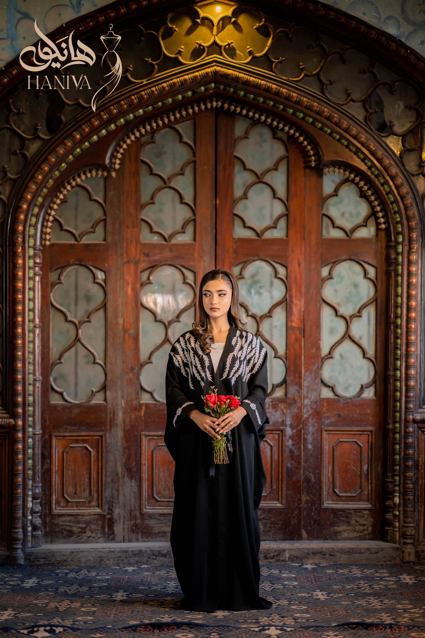 Nuqra-e-Shab Abaya