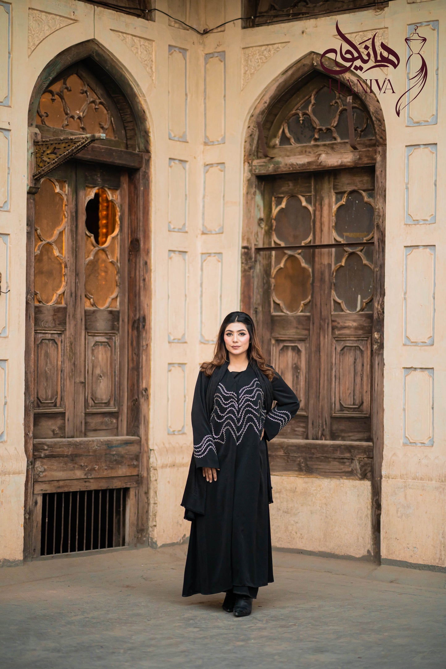 Black Wavey Everyday Abaya