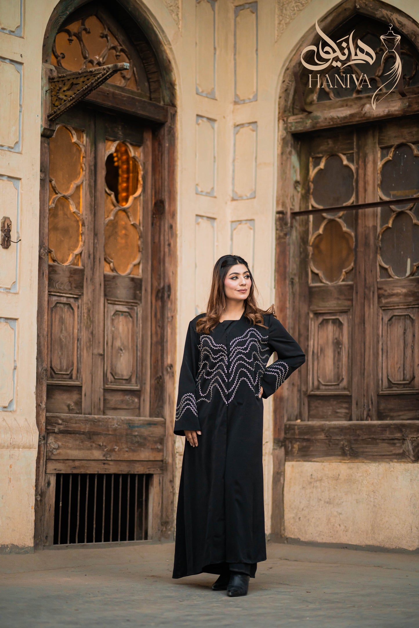 Black Wavey Everyday Abaya